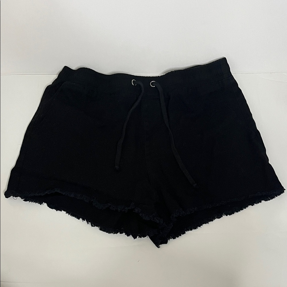 Eyeshadow Women's Black Shorts
